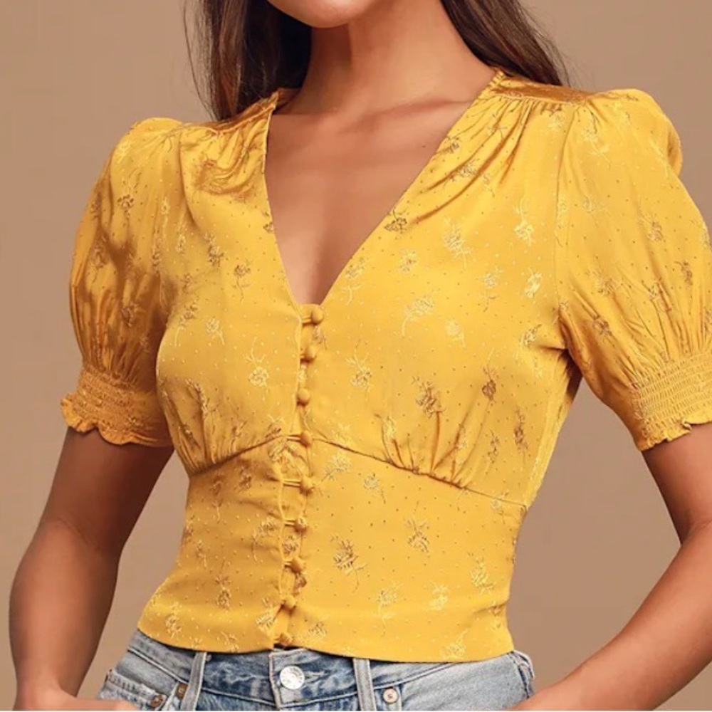 ASTR the Label Tallulah Golden Yellow Jacquard Button-Up Puff Sleeve Top